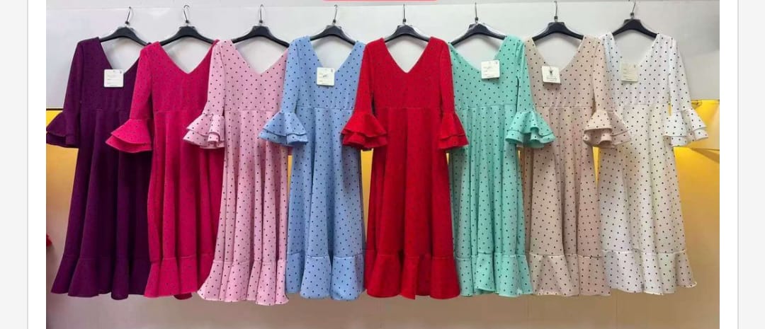 BATA DE FLAMENCA DE NIÑA CON LUNARES