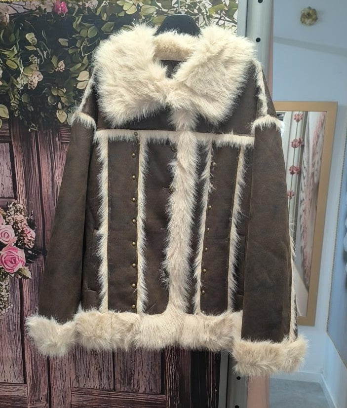 CHAQUETA MARRON POLIPIEL CON PELO