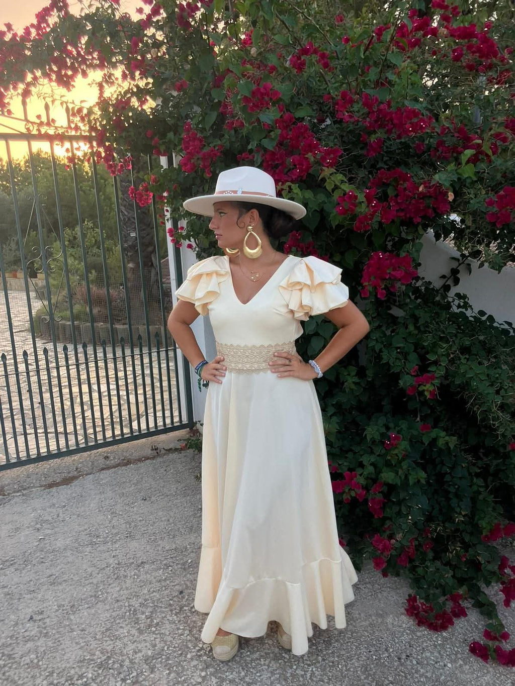 BATA FLAMENCA MODELO ROCIO