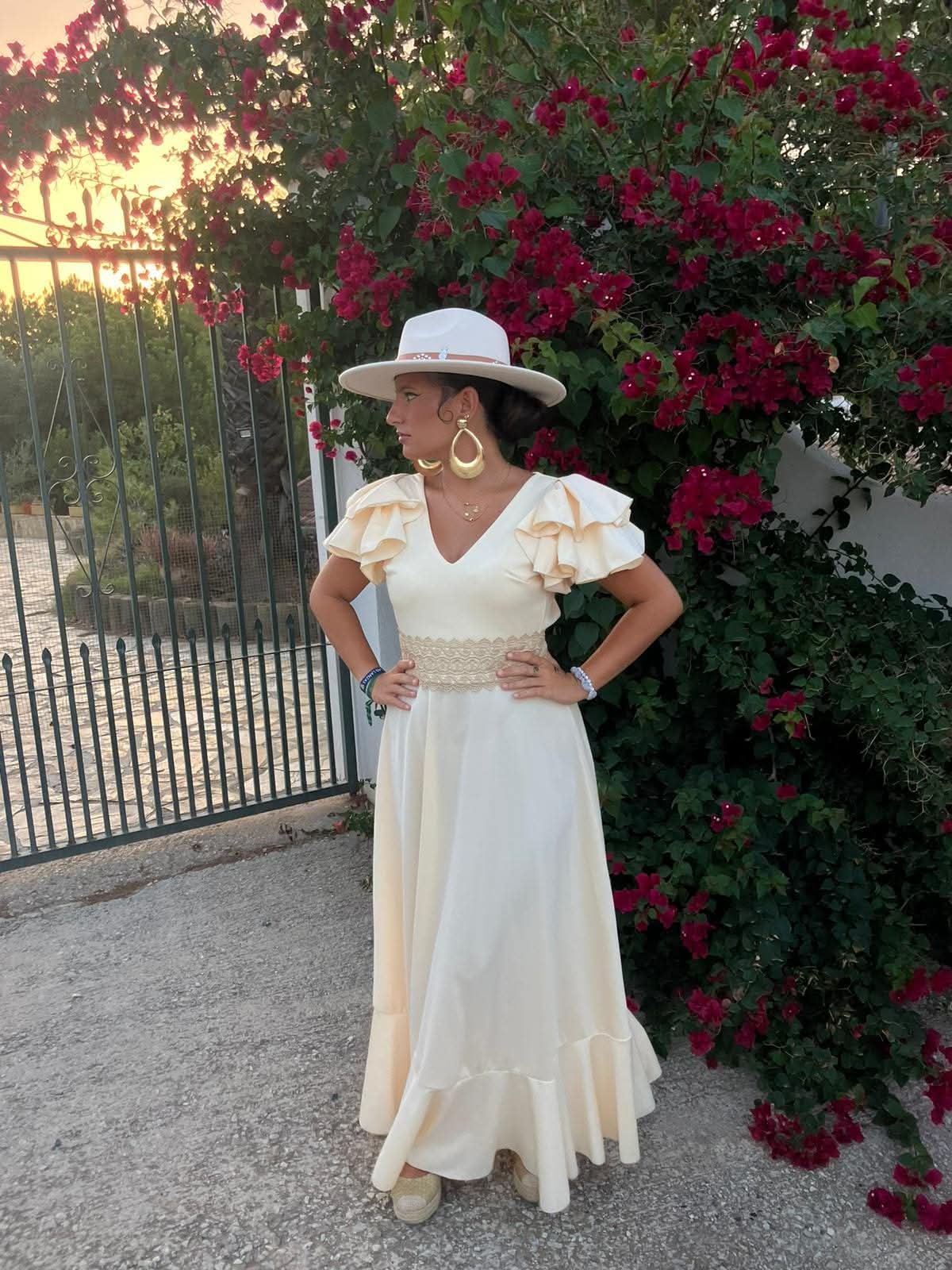 BATA FLAMENCA MODELO ROCIO