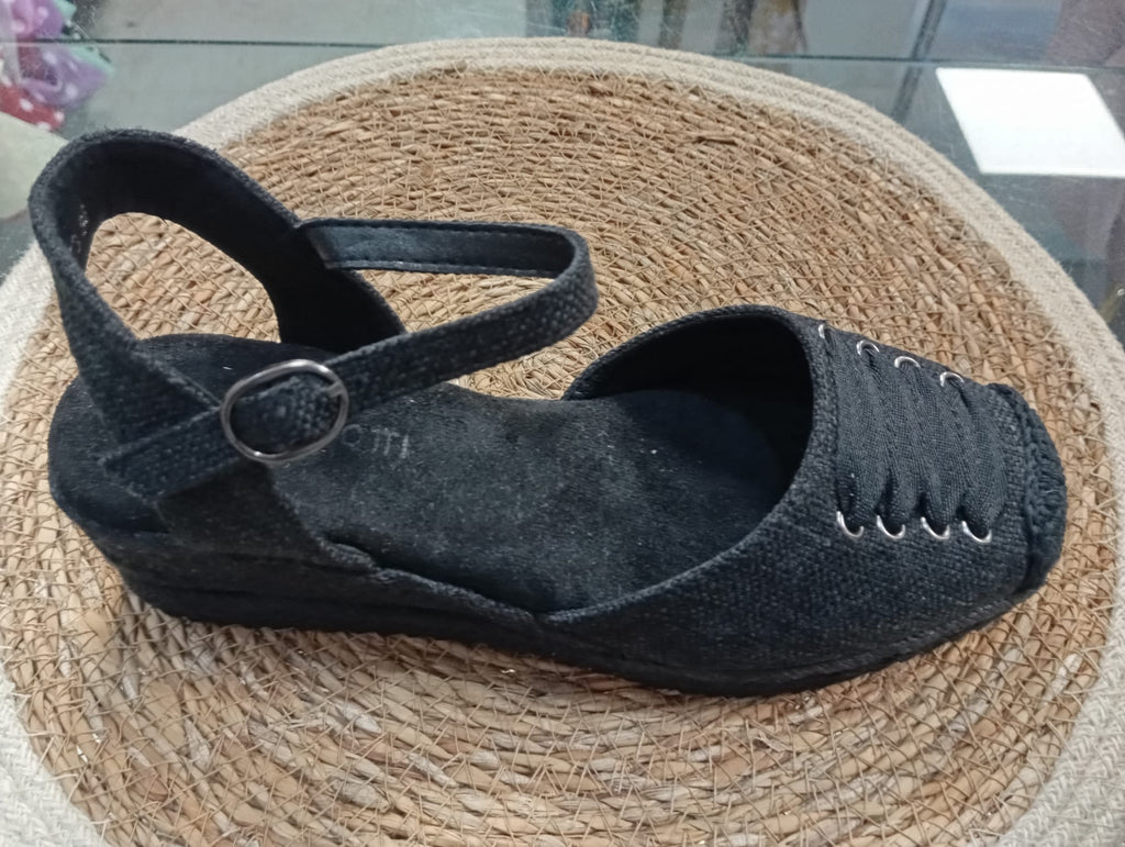ZAPATILLA DE ESPARTO COLOR NEGRO