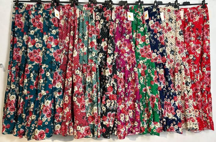 FALDA DE FLAMENCA ESTAMPADA CON FLORES
