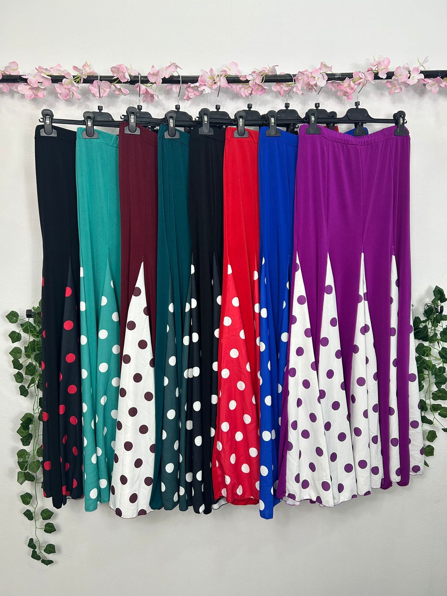 FALDA DE BAILE CON VUELO