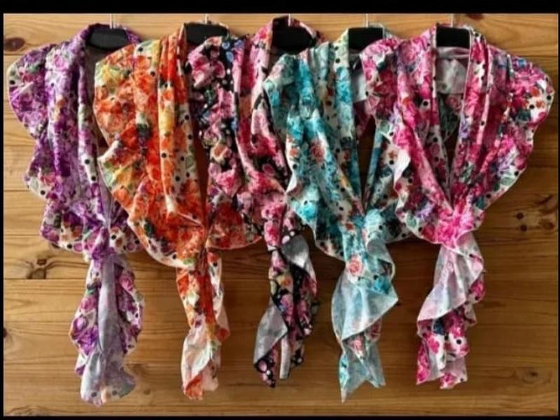 PIQUILLOS DE FLAMENCA ESTAMPADOS DE FLORES Y DE LUNARES