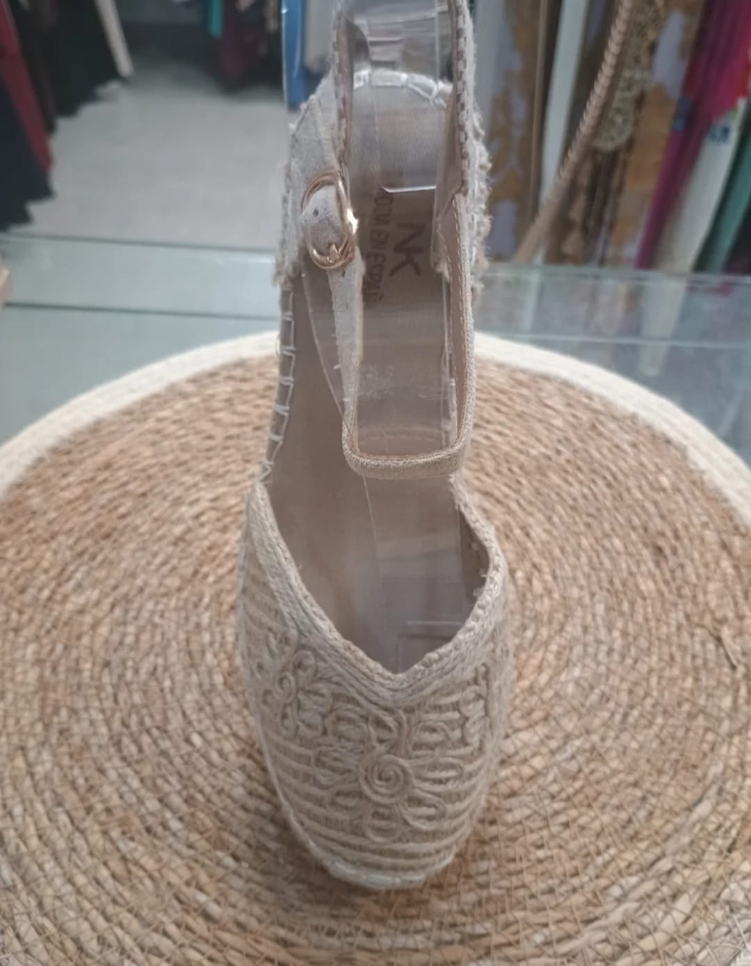 ZAPATILLA DE ESPARTO COLOR BEIGE