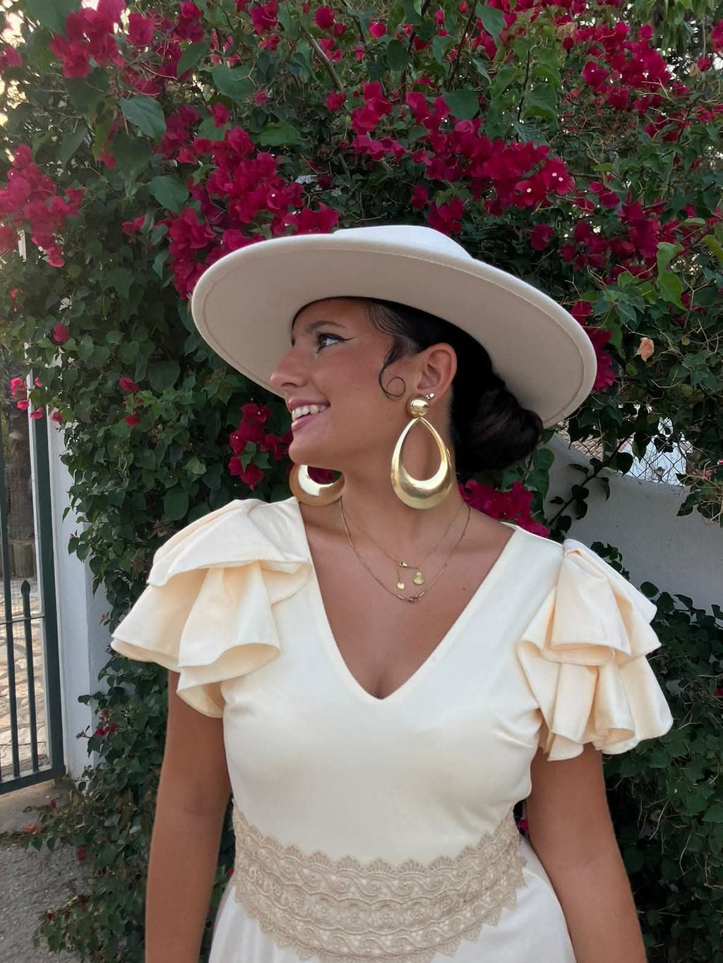 BATA FLAMENCA MODELO ROCIO