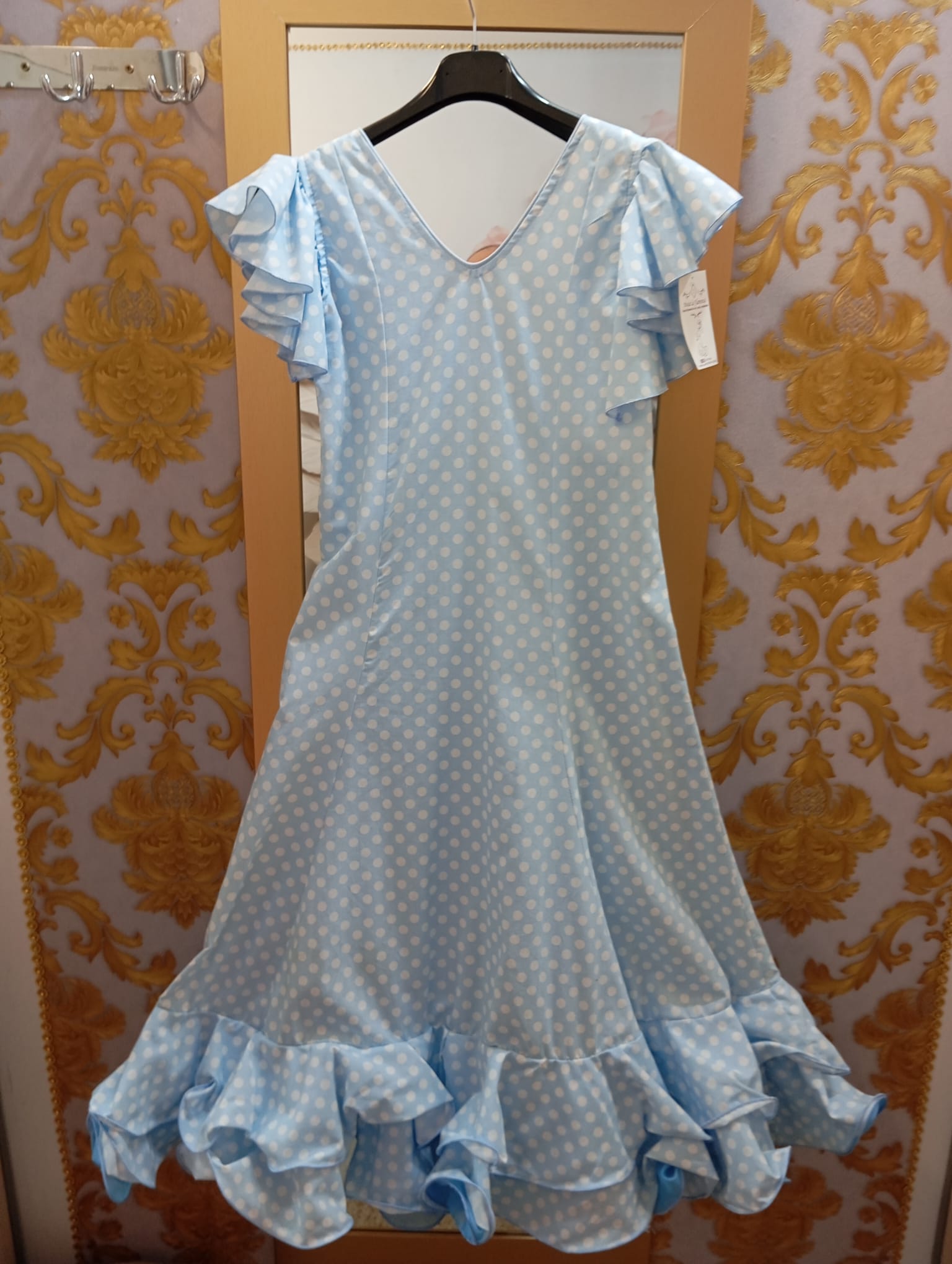 BATA FLAMENCA MODELO EVA TALLA 10