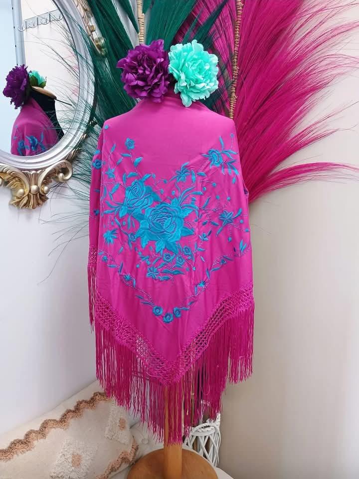 MANTON BORDADO BUGANVILLA FLORES TURQUESAS