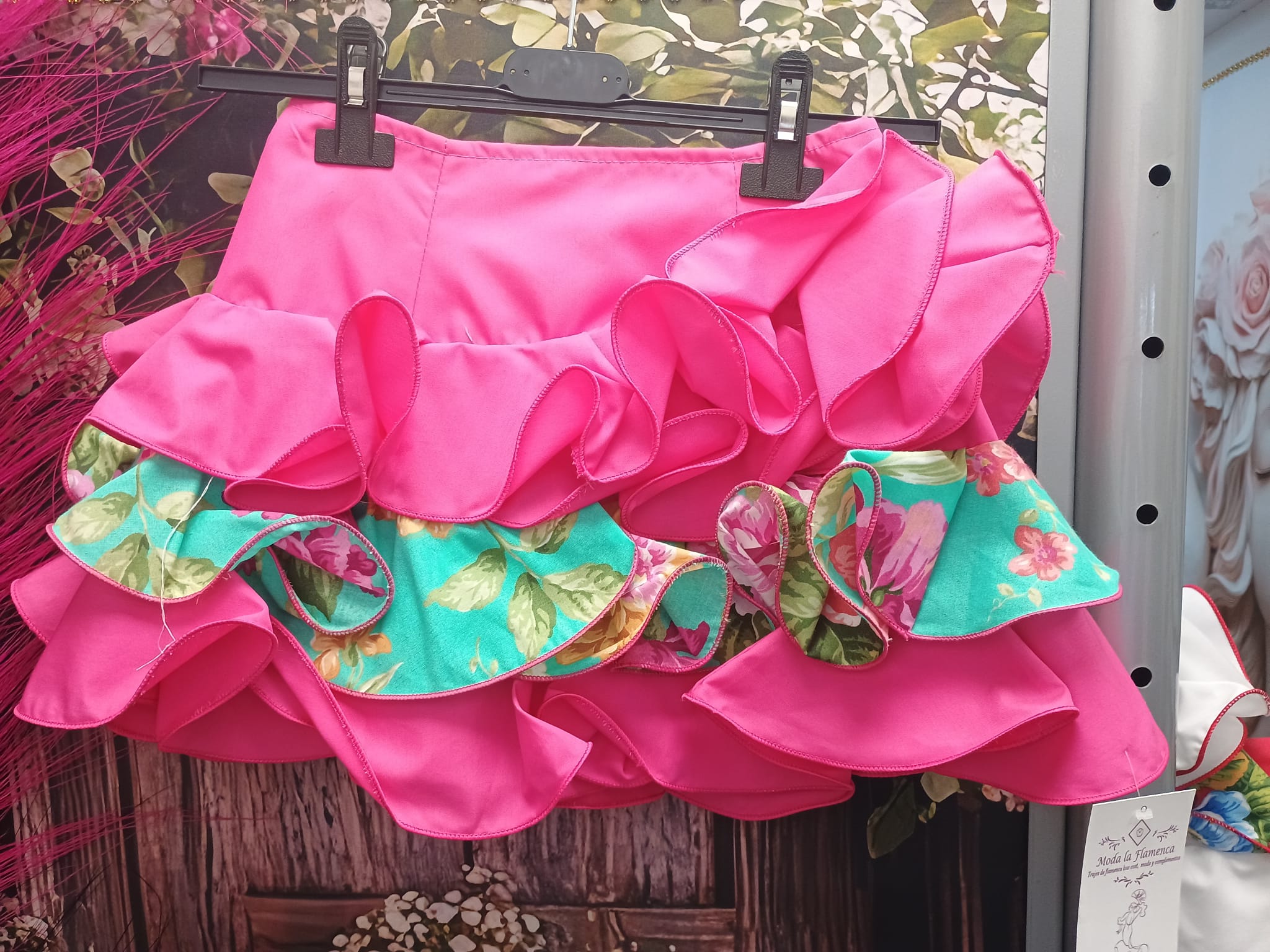 FALDA DE FLAMENCA CORTA PARA NIÑAS TALLA 6.