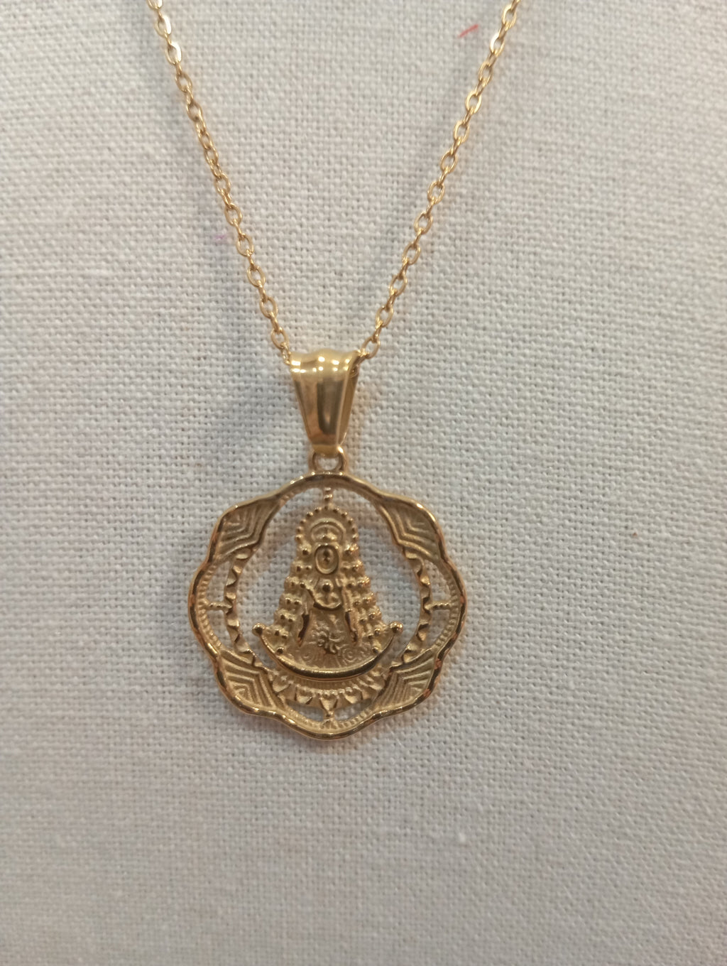 MEDALLA VIRGEN DEL ROCIO CON CADENA EN ACERO