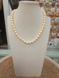 COLLAR BOLAS COLOR BEIGE