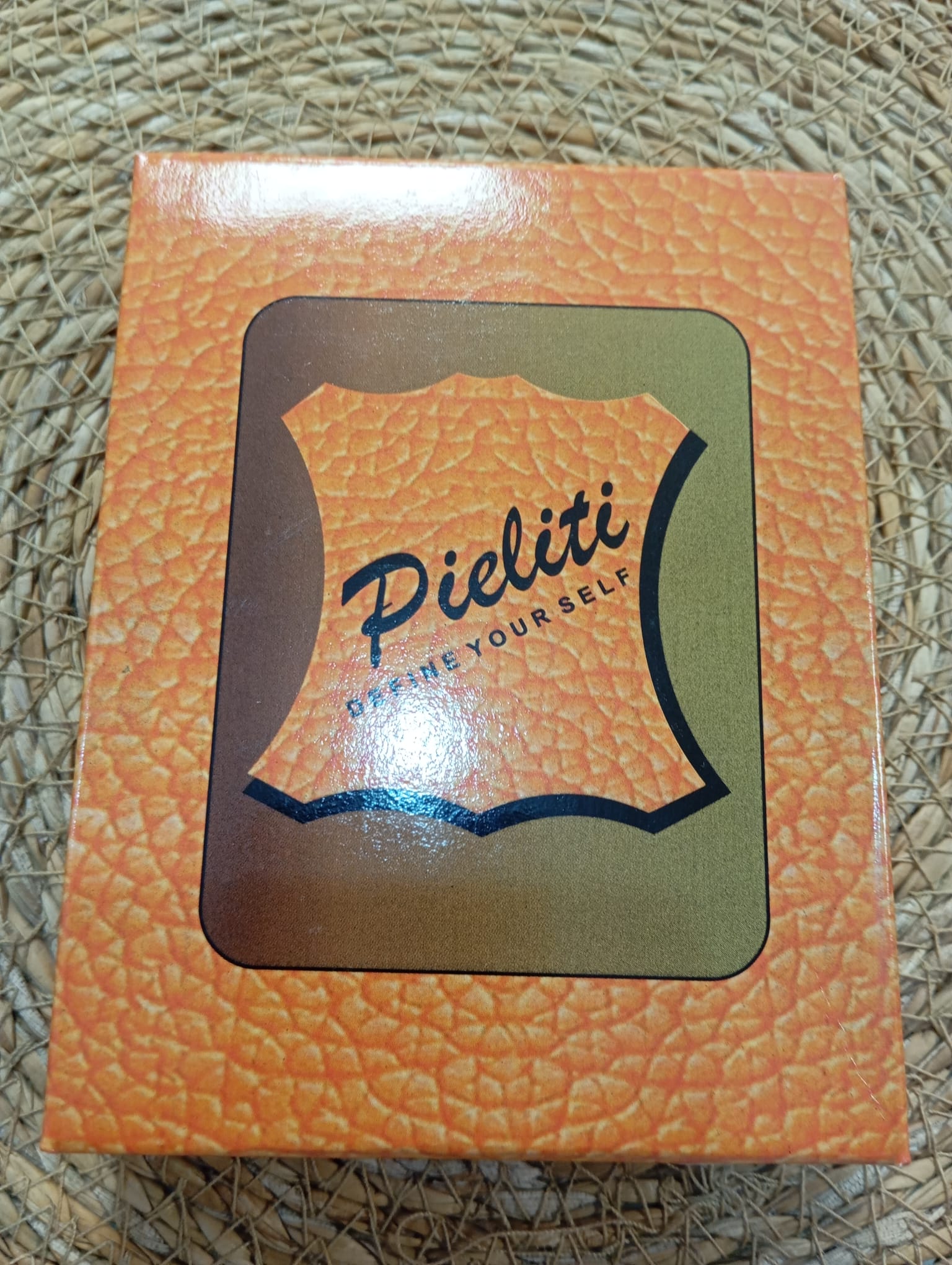 CARTERA DE PIEL DE LA MARCA PIELITI