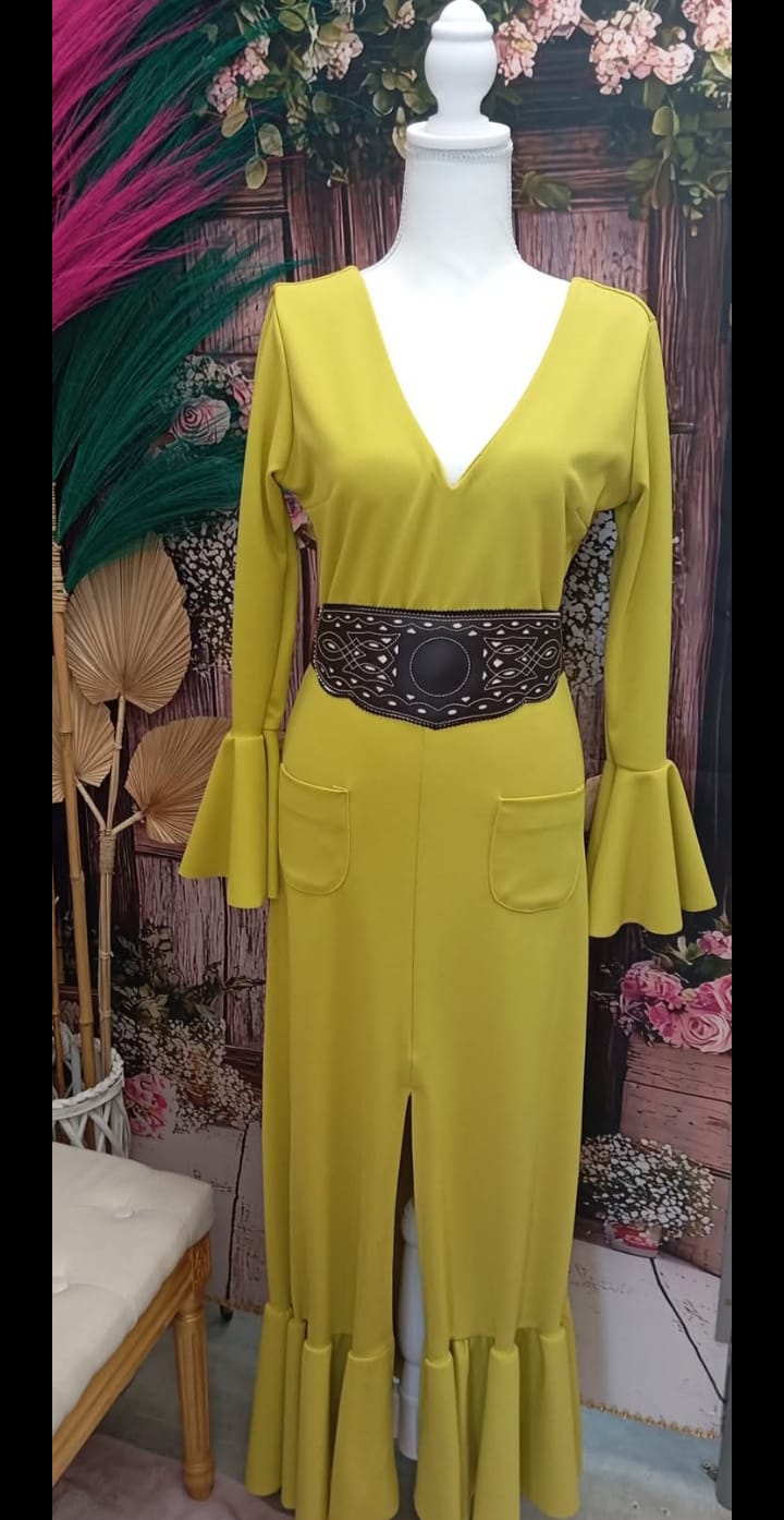 BATA FLAMENCA PARA ROMERIA CON BOLSILLOS