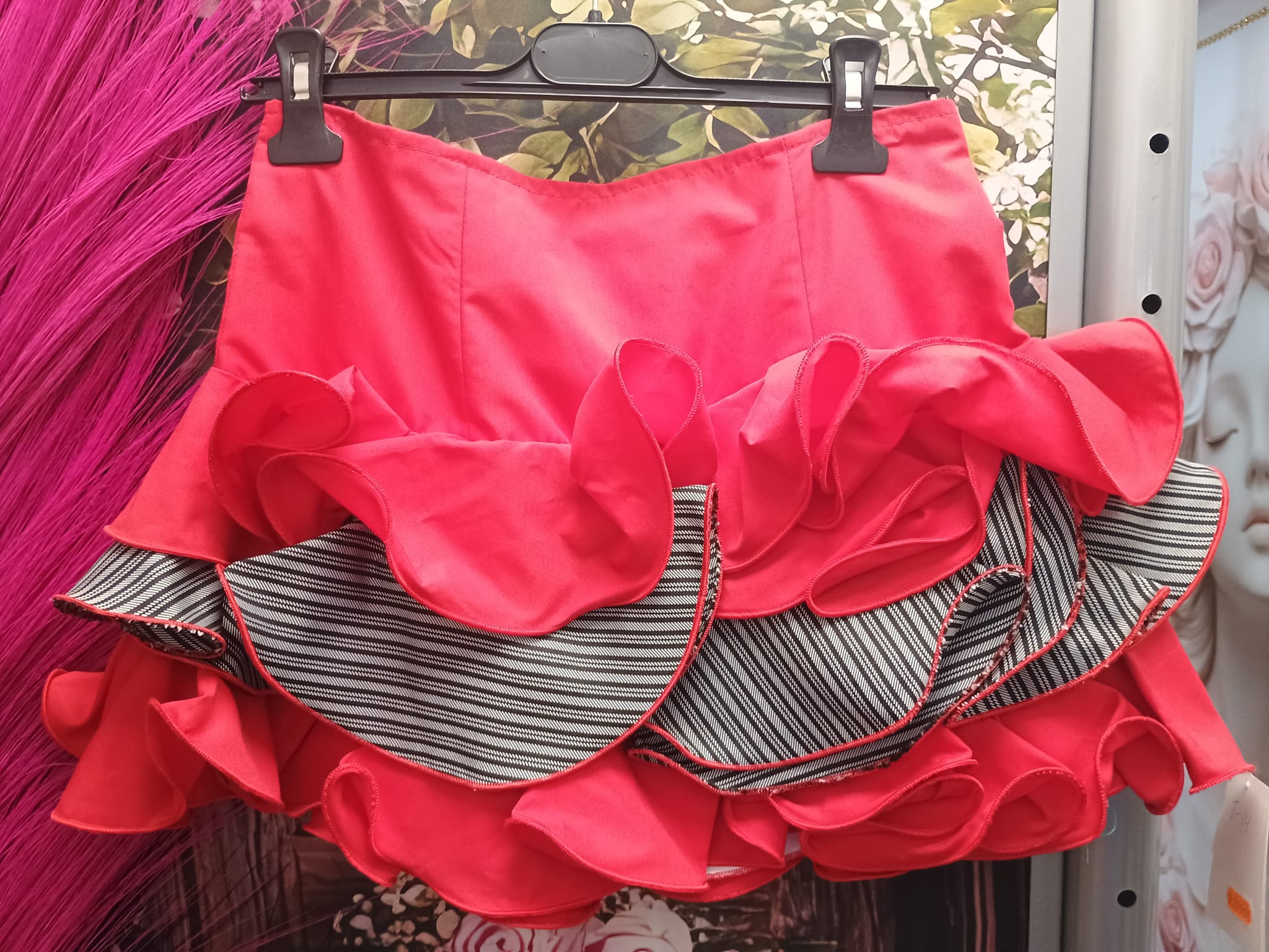 FALDA DE FLAMENCA CORTA PARA NIÑA TALLA 14.