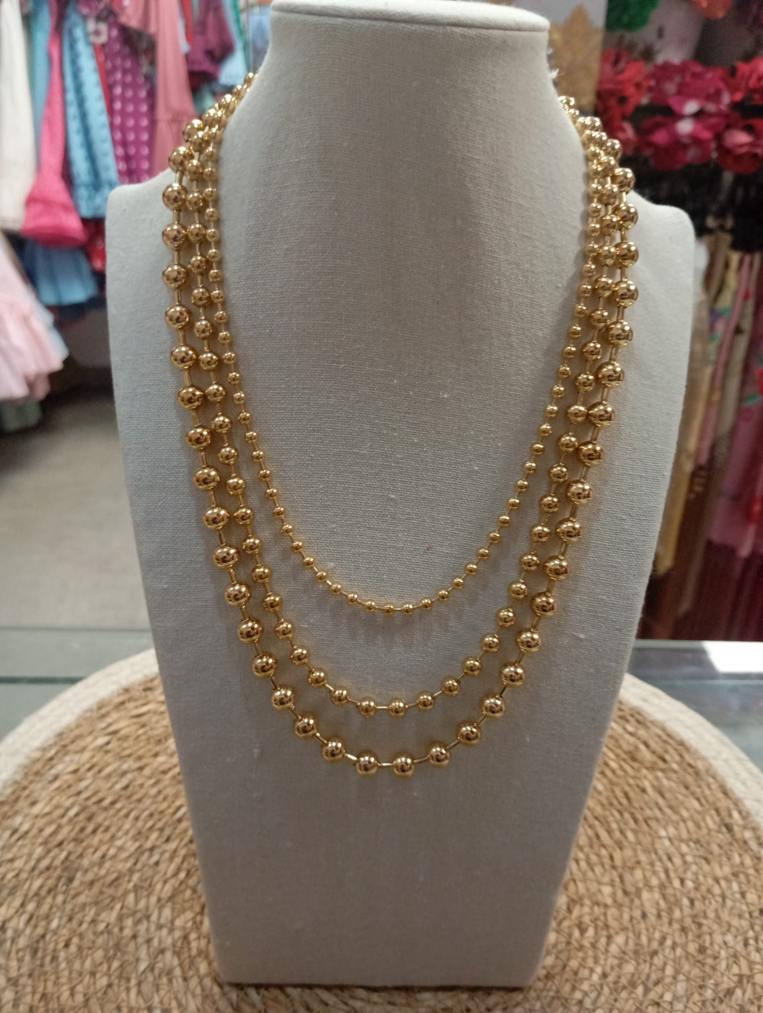 COLLAR BOLAS DORADO TRIPLE