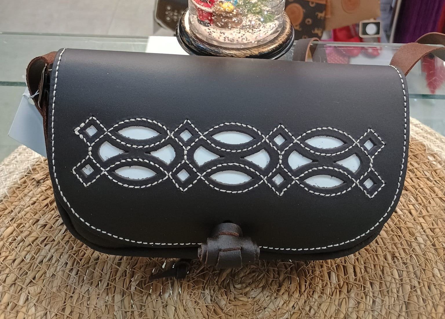 BOLSO RIÑONERA DE PIEL ROCIERO