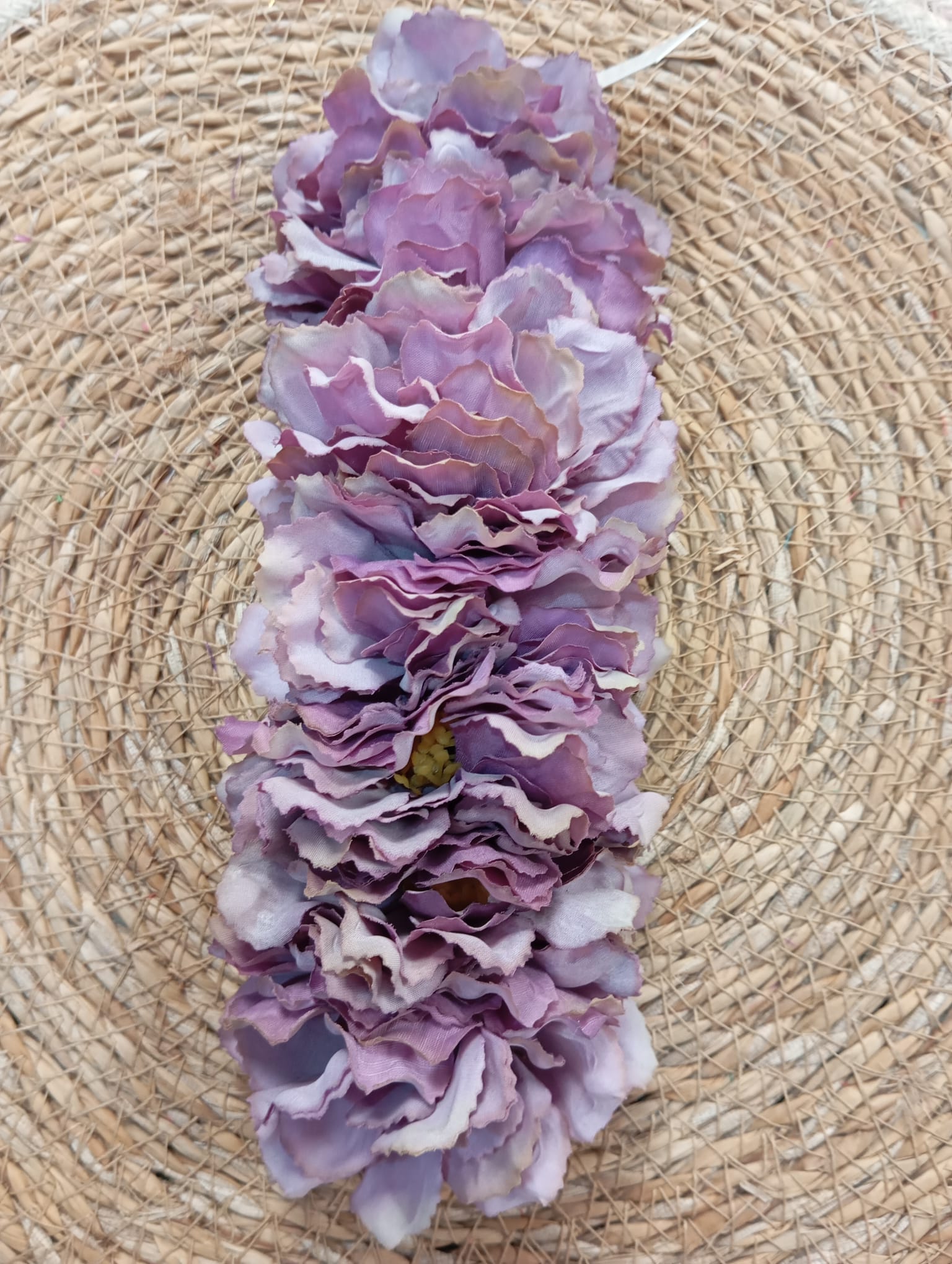 DIADEMAS DE FLORES CON PEINAS