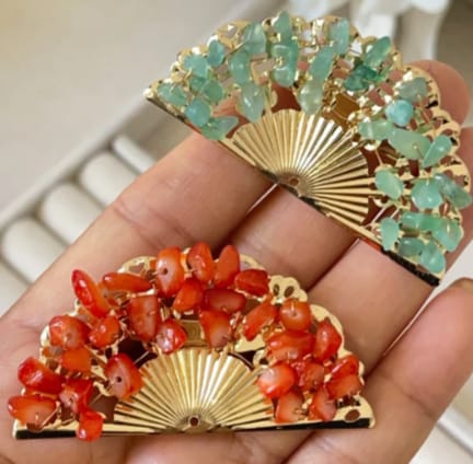 BROCHES ESTILO ABANICO CON PEDRERIA